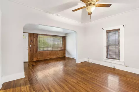 915 W Turner St, Springfield, MO 65803 photo 6