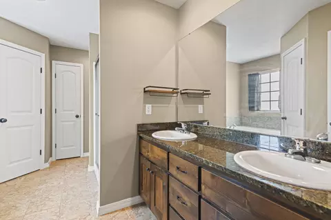 607 E Sugarmill Ct, Ozark, MO 65721 photo 18