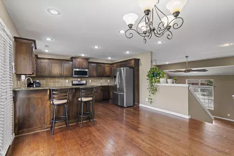 607 E Sugarmill Ct, Ozark, MO 65721 photo 3