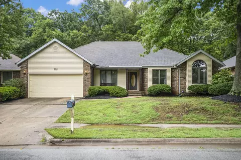 850 S Sparks Ave, Springfield, MO 65802