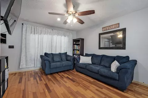 1124 W Meadowmere St, Springfield, MO 65807 photo 7