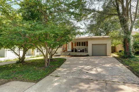 1124 W Meadowmere St, Springfield, MO 65807 photo 2