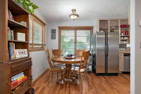 1124 W Meadowmere St, Springfield, MO 65807 photo 9