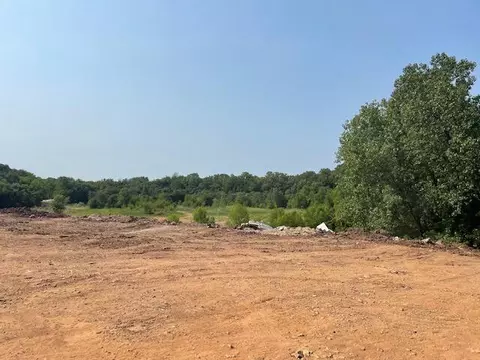 2600 N Benton Ave, Springfield, MO 65803