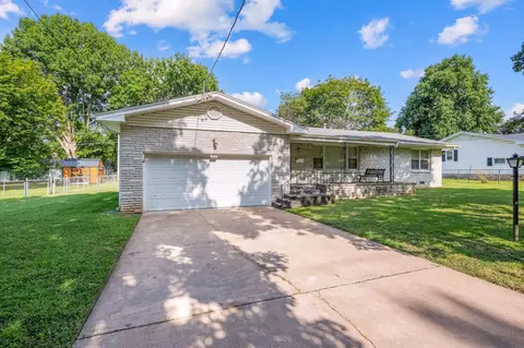 208 S Orchard Crest Ave, Springfield, MO 65802 photo 3