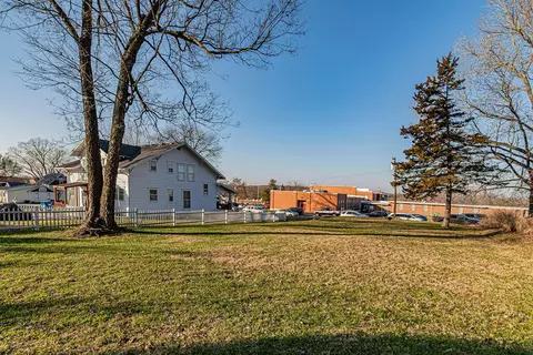 402 E Church St, Ozark, MO 65721 photo 39