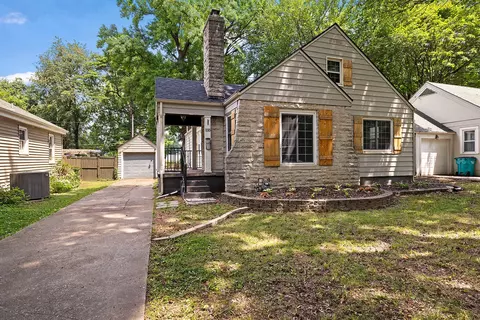 1515 E Stanford St, Springfield, MO 65804