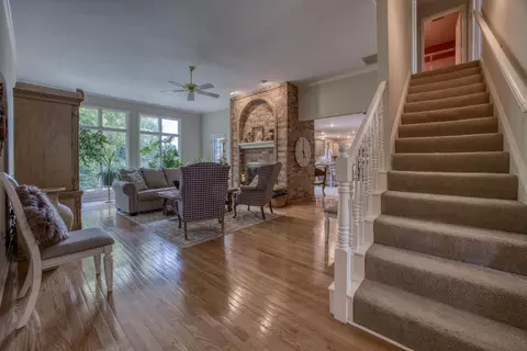 1226 S Raintree Pl, Springfield, MO 65809 photo 17