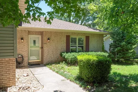 804 N 13th St, Ozark, MO 65721 photo 4