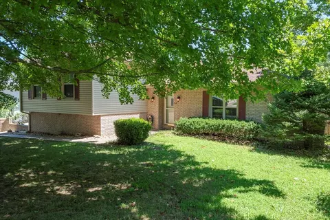 804 N 13th St, Ozark, MO 65721 photo 2