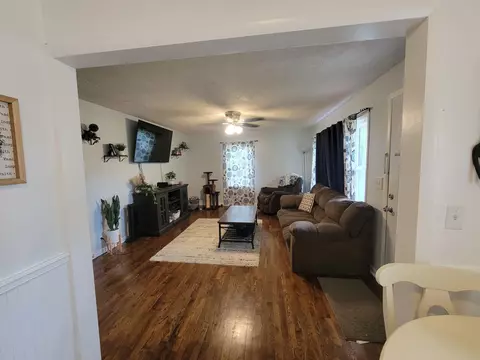 212 Elm St, Nixa, MO 65714 photo 2