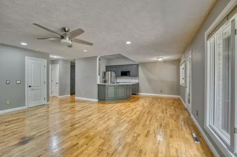 4945 S Leroy Ave, Springfield, MO 65810 photo 12