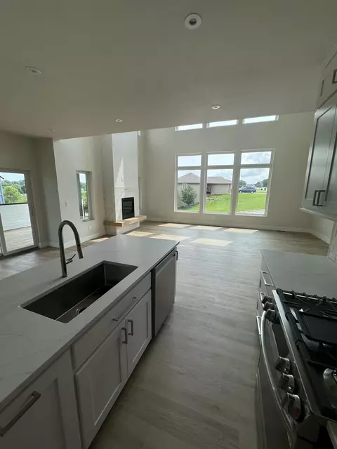 2809 S 14th Ave, Ozark, MO 65721 photo 8