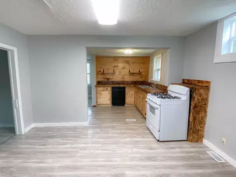 930 N Rogers Ave, Springfield, MO 65802 photo 13