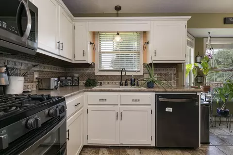 108 Jacaranda, Willard, MO 65781 photo 10