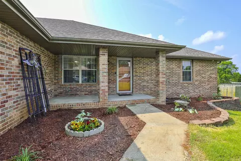 108 Jacaranda, Willard, MO 65781 photo 3