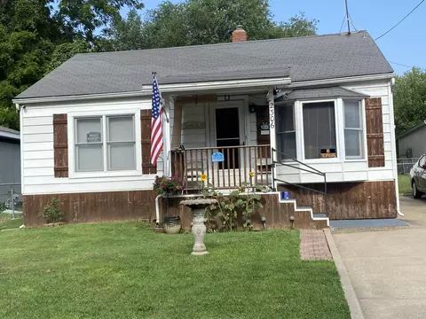 2306 N Lexington Ave, Springfield, MO 65803 photo 4