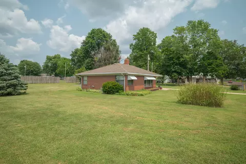 600 W County St, Monett, MO 65708 photo 5