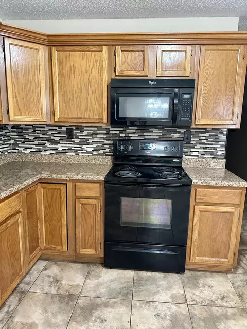 811 N 36th St, Nixa, MO 65714 photo 9