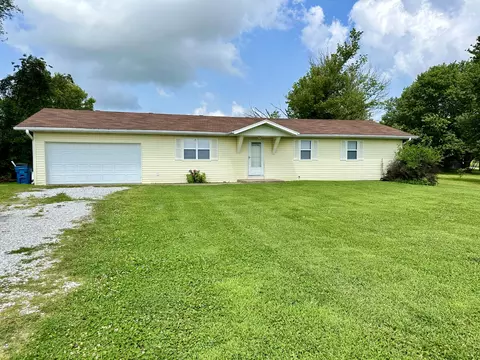 811 N 36th St, Nixa, MO 65714 photo 2