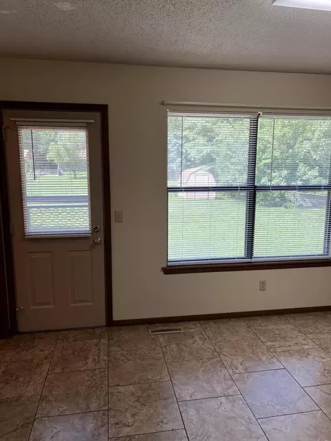 201 E Scott Wayne Dr, Nixa, MO 65714 photo 6