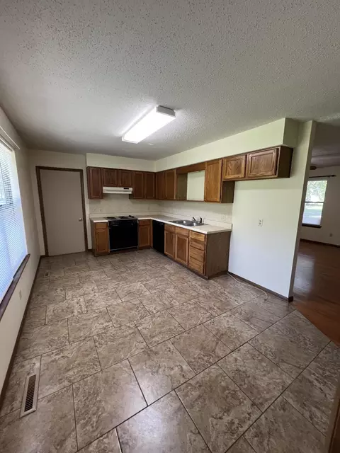 201 E Scott Wayne Dr, Nixa, MO 65714 photo 9