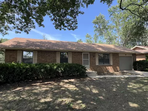 201 E Scott Wayne Dr, Nixa, MO 65714 photo 2