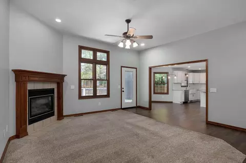 611 E Current Cir, Ozark, MO 65721 photo 6