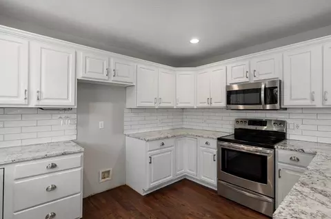 611 E Current Cir, Ozark, MO 65721 photo 13