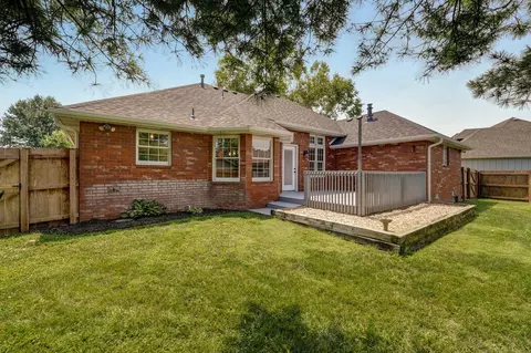 611 E Current Cir, Ozark, MO 65721 photo 28