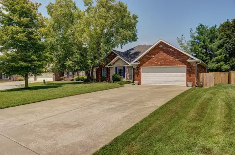 611 E Current Cir, Ozark, MO 65721 photo 2