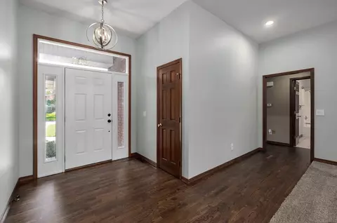 611 E Current Cir, Ozark, MO 65721 photo 4