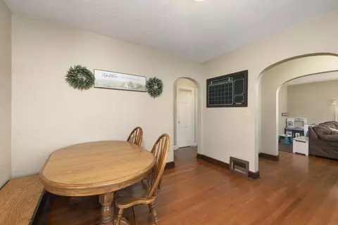 837 S Douglas Ave, Springfield, MO 65806 photo 10
