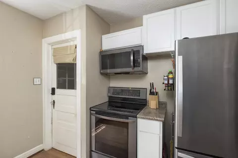 837 S Douglas Ave, Springfield, MO 65806 photo 9
