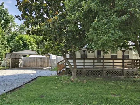 402 E Saint Louis St, Nixa, MO 65714 photo 2