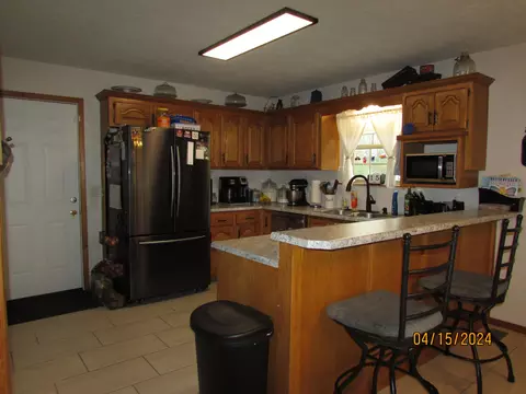 520 Glenview Dr, Sparta, MO 65753 photo 9
