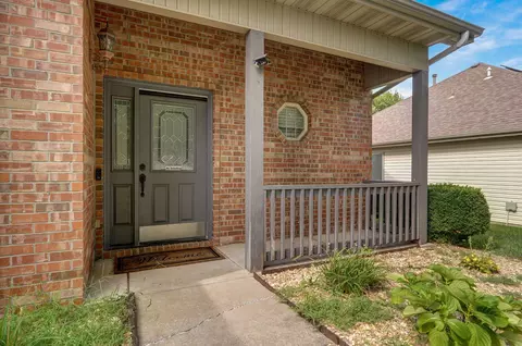 1515 W Maplewood St, Springfield, MO 65807 photo 3