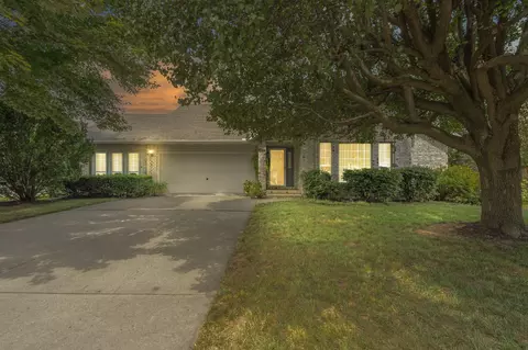 3827 W Monroe Ct, Springfield, MO 65802 photo 2