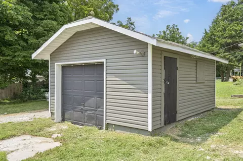 2203 N National Ave, Springfield, MO 65803 photo 21