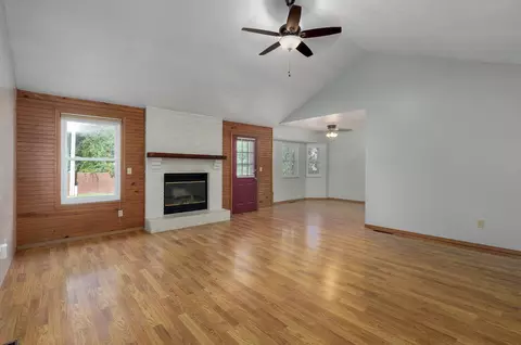 3689 S Holiday Ave, Springfield, MO 65807 photo 5