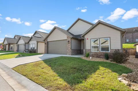 462 Stillwood Dr, Branson, MO 65616 photo 4