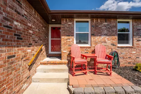 584 S Stoney Path, Nixa, MO 65714 photo 2