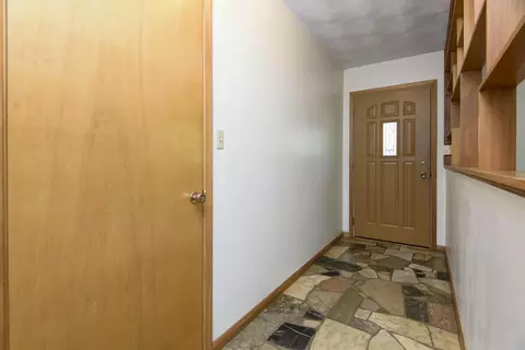 216 N Orchard Crest Ave, Springfield, MO 65802 photo 3