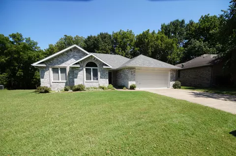 4738 S Elizabeth Ave, Springfield, MO 65810 photo 3