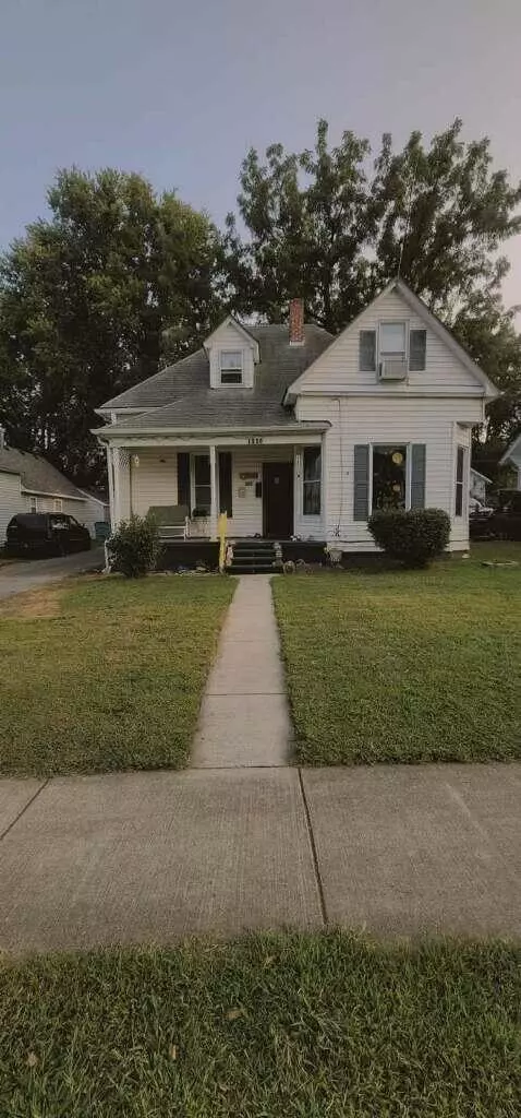 1210 W Atlantic St, Springfield, MO 65803