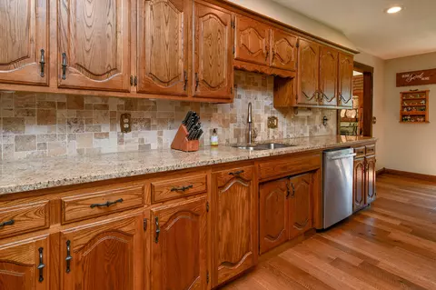 2536 S Camber Ave, Springfield, MO 65809 photo 18