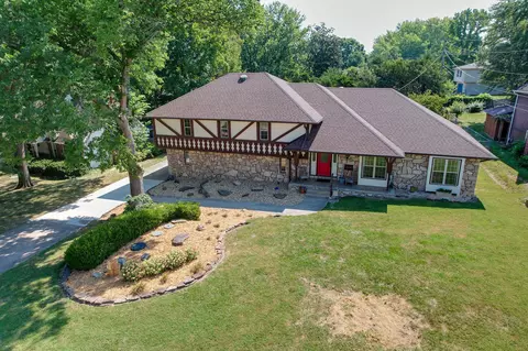 2536 S Camber Ave, Springfield, MO 65809 photo 3