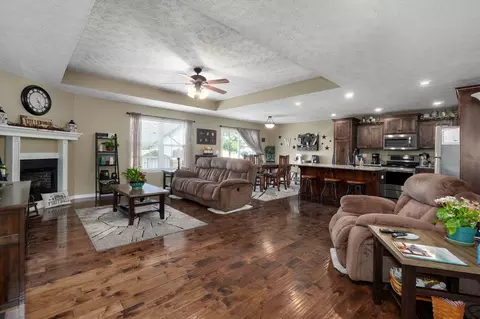 867 E Striper Dr, Nixa, MO 65714 photo 2