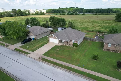 960 Owen Ln, Willard, MO 65781 photo 2