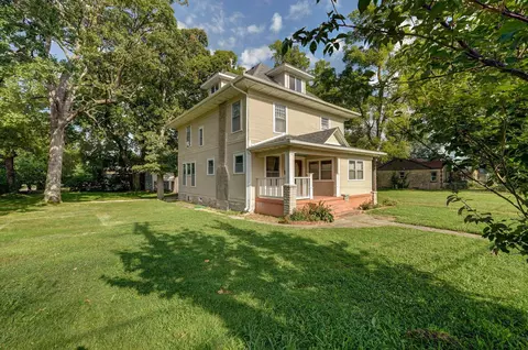 2601 N Grant Ave, Springfield, MO 65803 photo 1